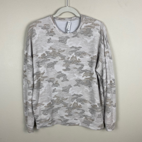 Athleta Pure Luxe Camo Printed Crewneck Athletic Sweatshirt - Size Small - Picture 1 of 6